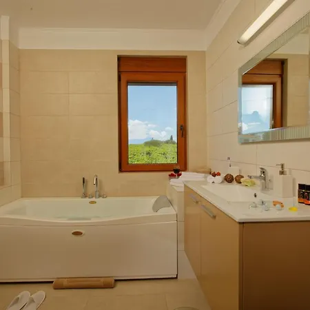 Cretan Vineyard Hill Villa *